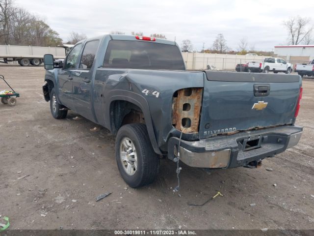 Photo 2 VIN: 1GC4KXBGXAF104394 - CHEVROLET SILVERADO 2500HD 