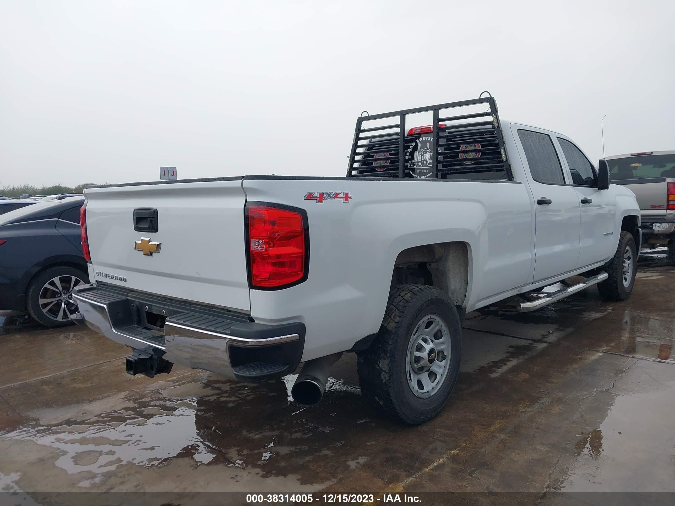 Photo 3 VIN: 1GC4KYC84FF160870 - CHEVROLET SILVERADO 