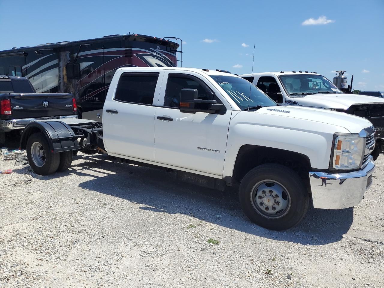 Photo 3 VIN: 1GC4KYC84FF637524 - CHEVROLET SILVERADO 