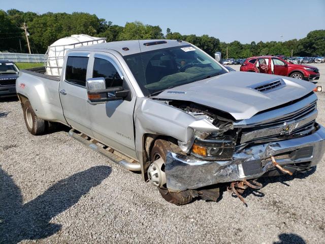 Photo 3 VIN: 1GC4KYCY8JF240701 - CHEVROLET SILVERADO 