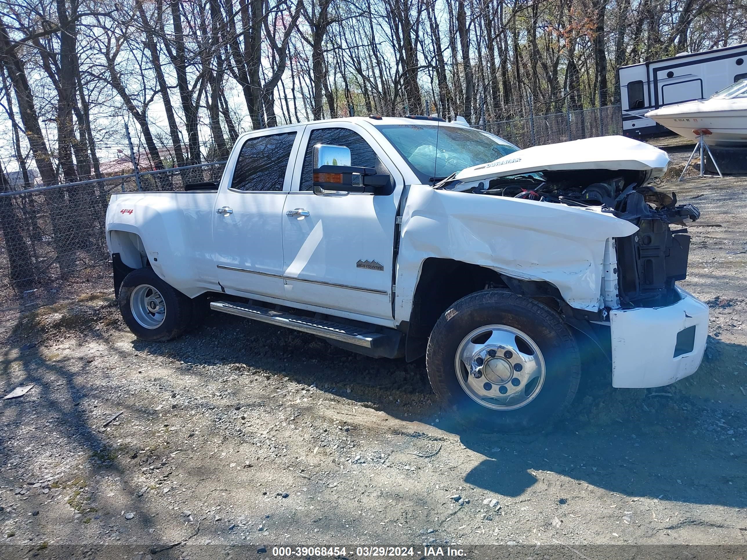 Photo 15 VIN: 1GC4KYEYXKF216737 - CHEVROLET SILVERADO 