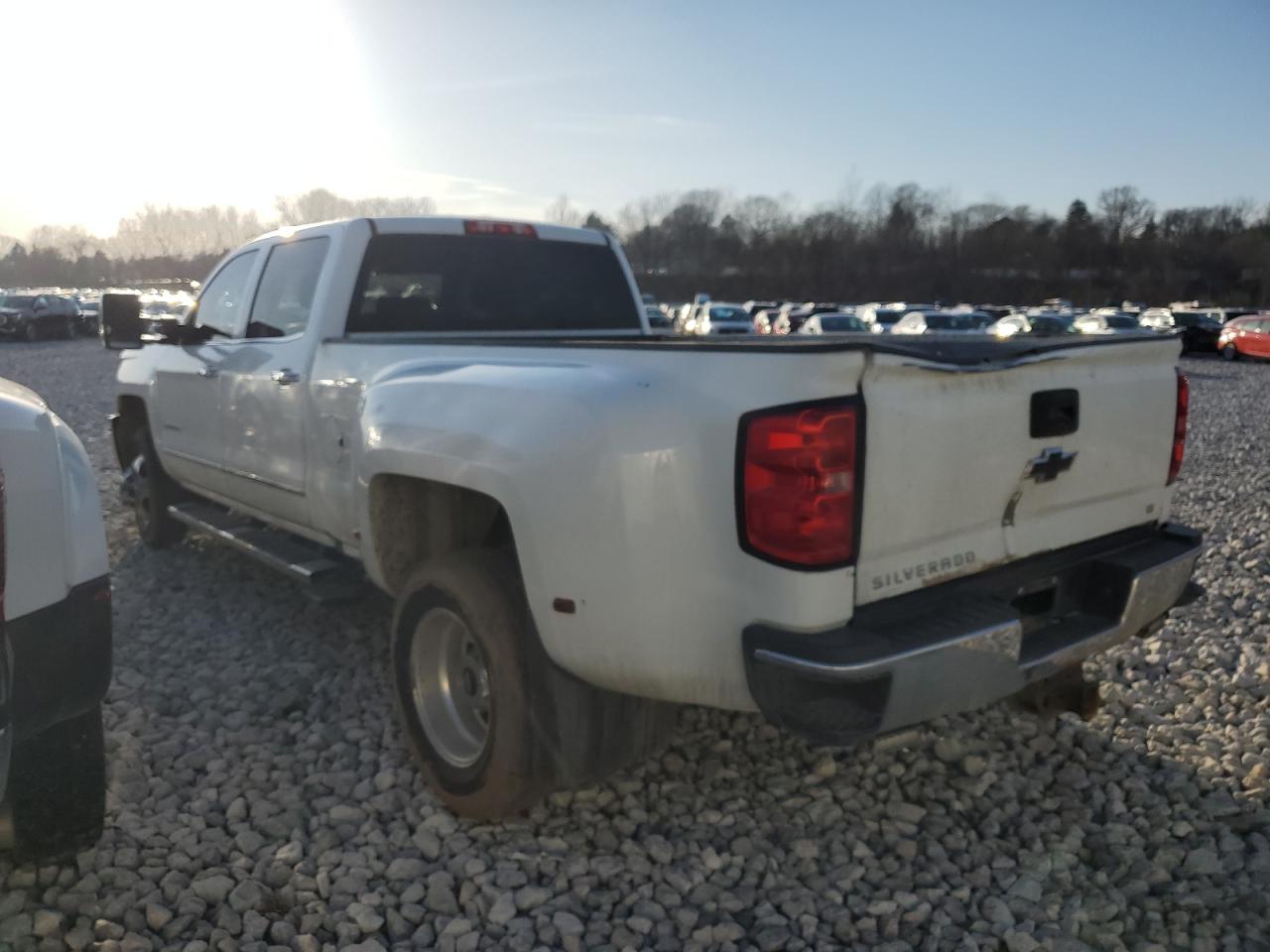 Photo 1 VIN: 1GC4KZC85GF145933 - CHEVROLET SILVERADO 