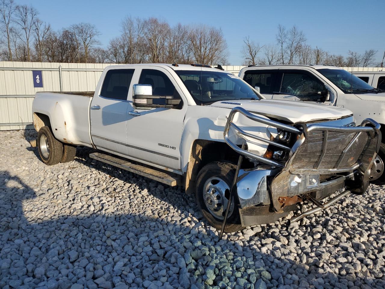 Photo 3 VIN: 1GC4KZC85GF145933 - CHEVROLET SILVERADO 