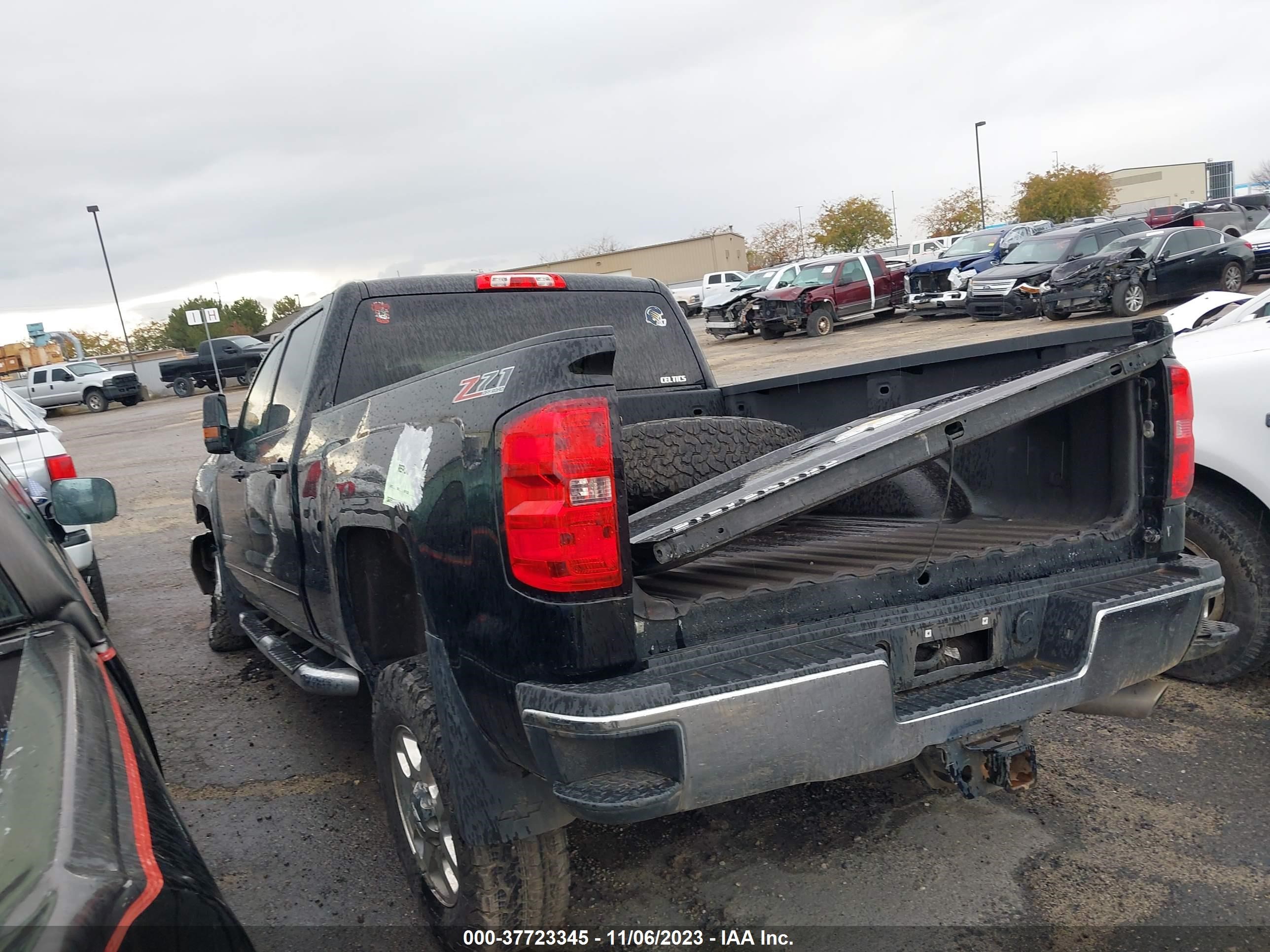 Photo 2 VIN: 1GC4KZCG3FF637026 - CHEVROLET SILVERADO 