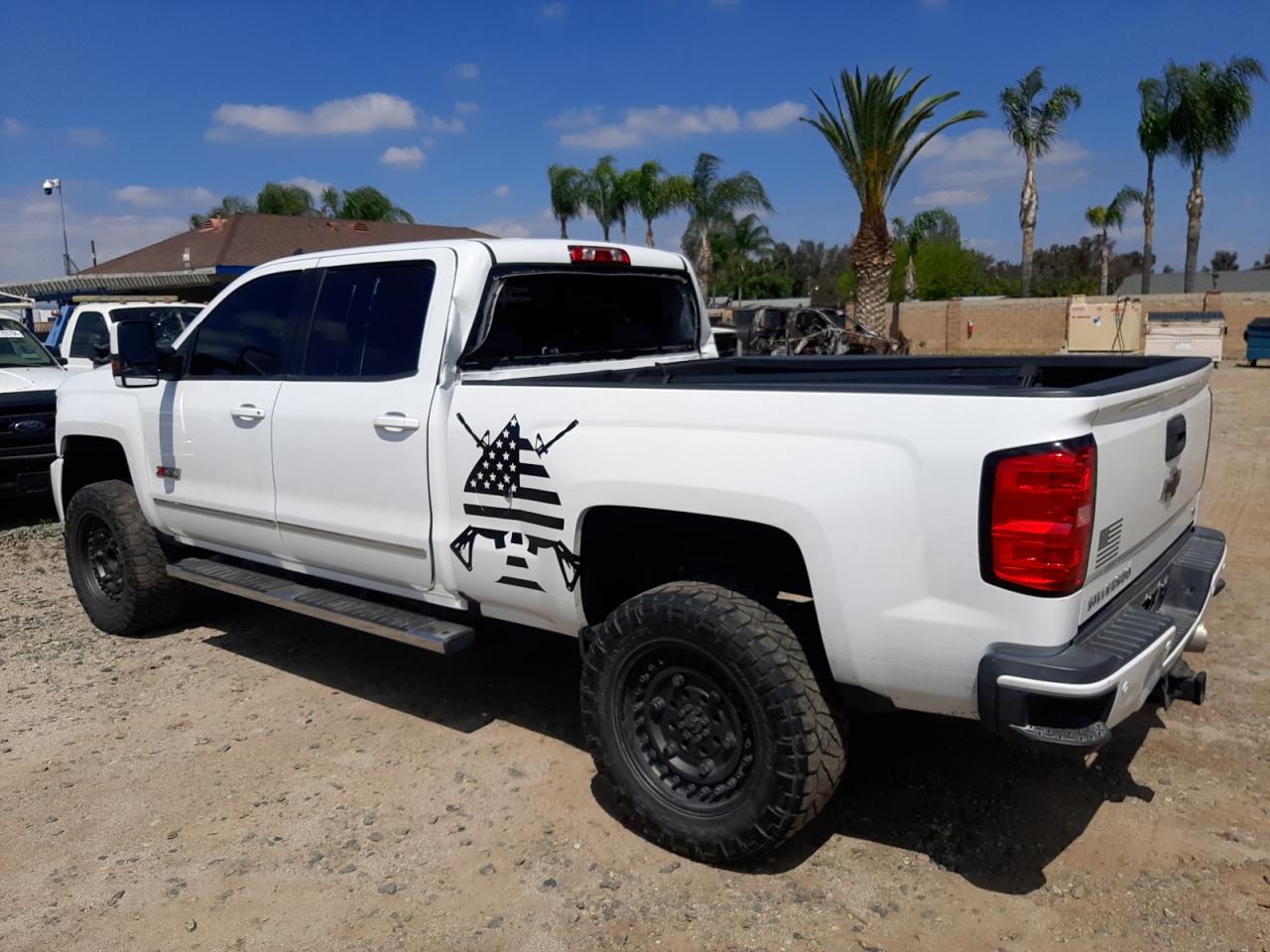 Photo 1 VIN: 1GC4KZCY0JF108876 - CHEVROLET SILVERADO 