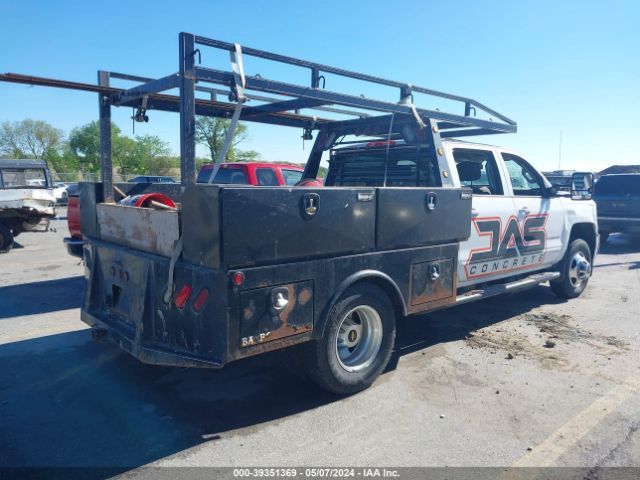 Photo 3 VIN: 1GC4KZCY2JF289530 - CHEVROLET SILVERADO 3500HD 