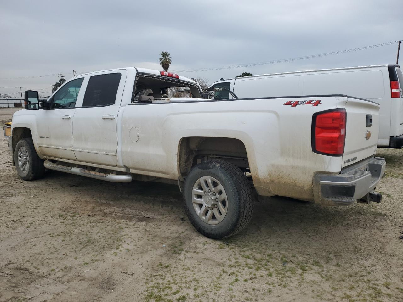 Photo 1 VIN: 1GC4KZCYXJF252550 - CHEVROLET SILVERADO 