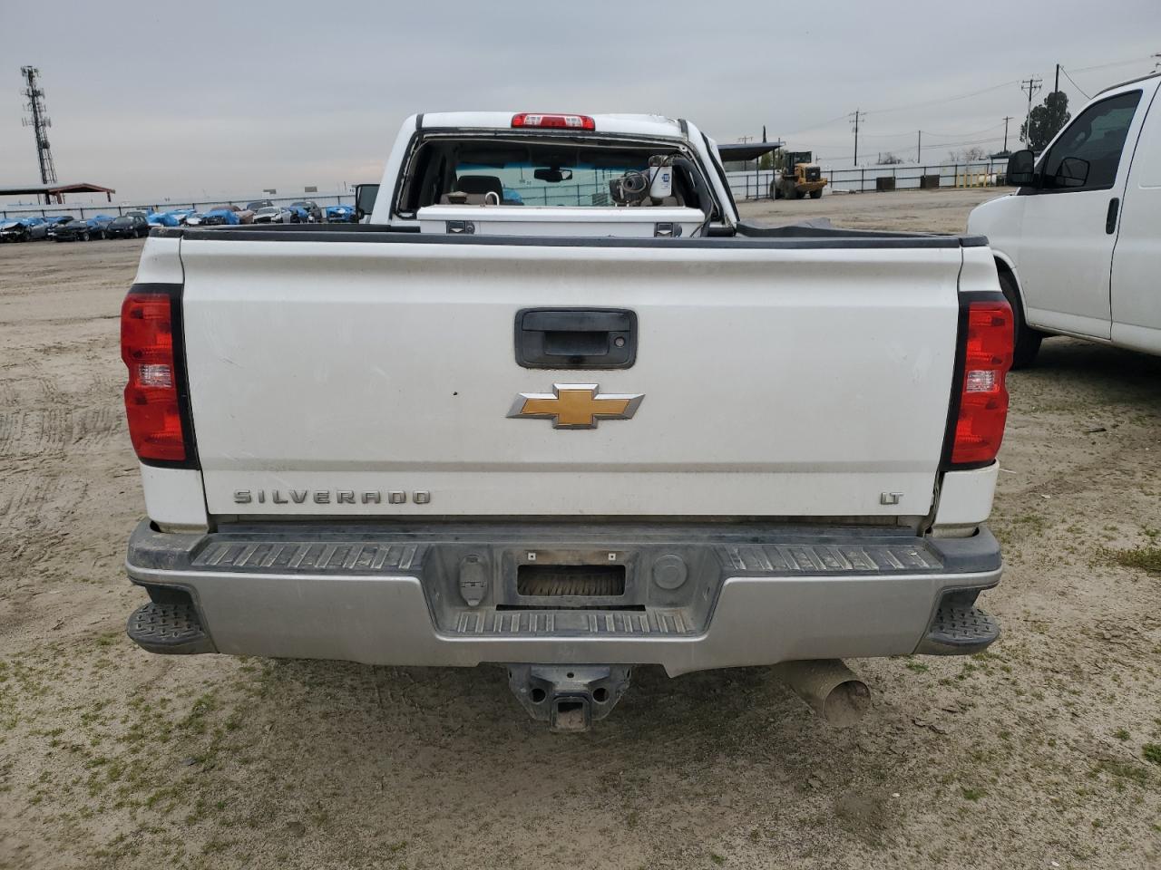 Photo 5 VIN: 1GC4KZCYXJF252550 - CHEVROLET SILVERADO 