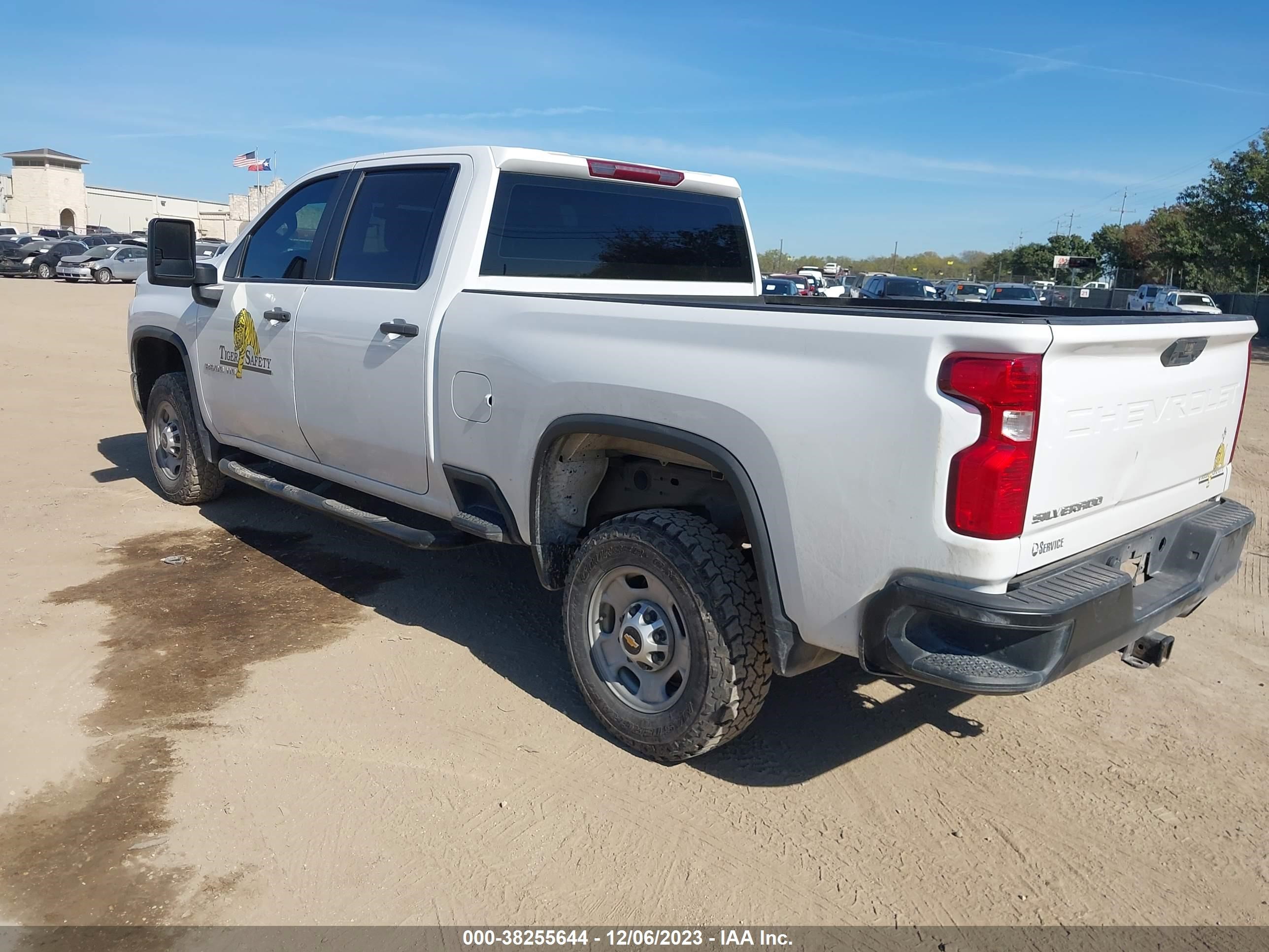 Photo 2 VIN: 1GC4WLE70MF149325 - CHEVROLET SILVERADO 