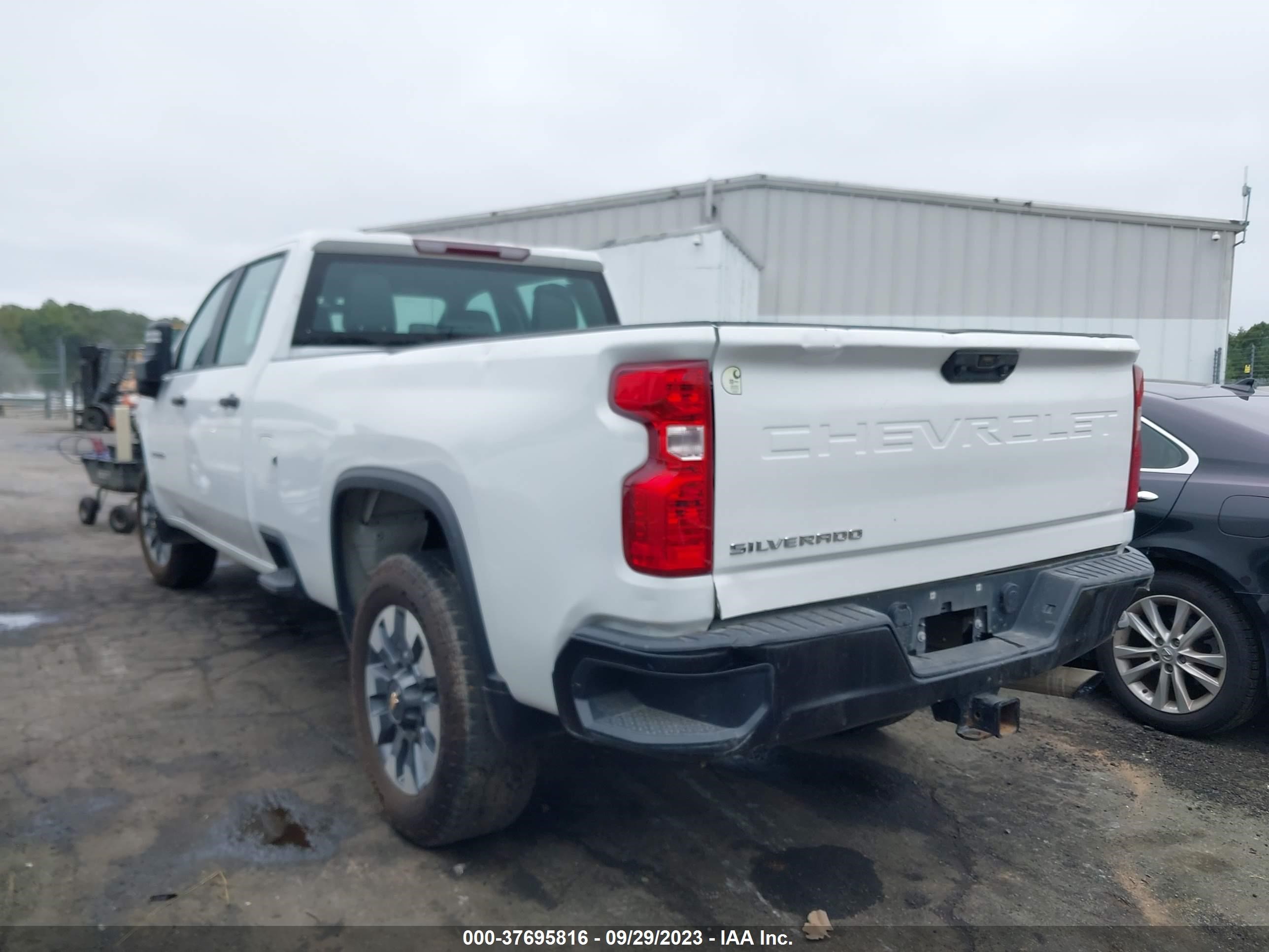 Photo 2 VIN: 1GC4WLE74LF186117 - CHEVROLET SILVERADO 