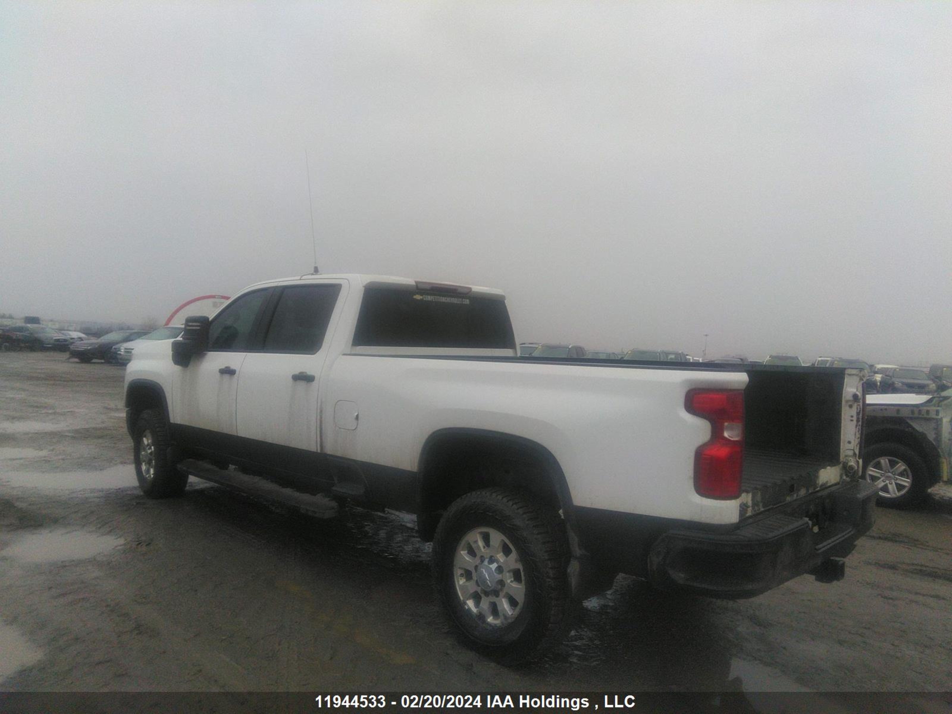 Photo 2 VIN: 1GC4YLE72MF187892 - CHEVROLET SILVERADO 