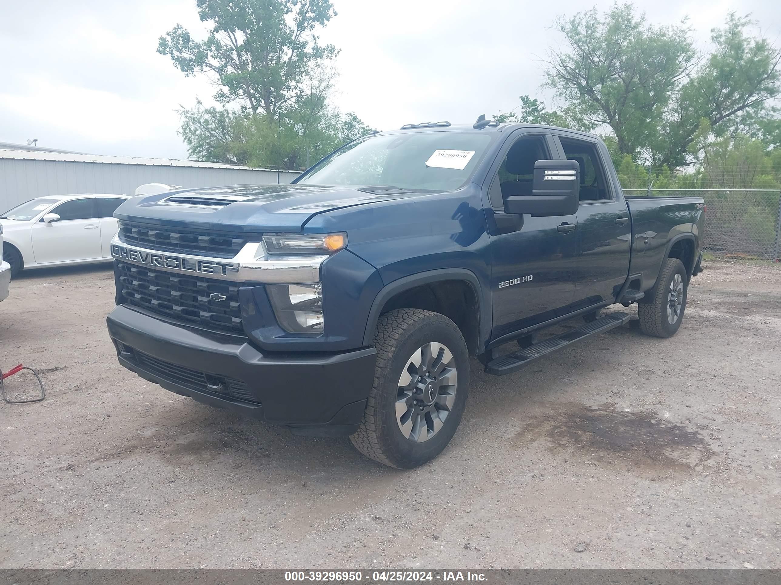 Photo 1 VIN: 1GC4YME78NF266524 - CHEVROLET SILVERADO 