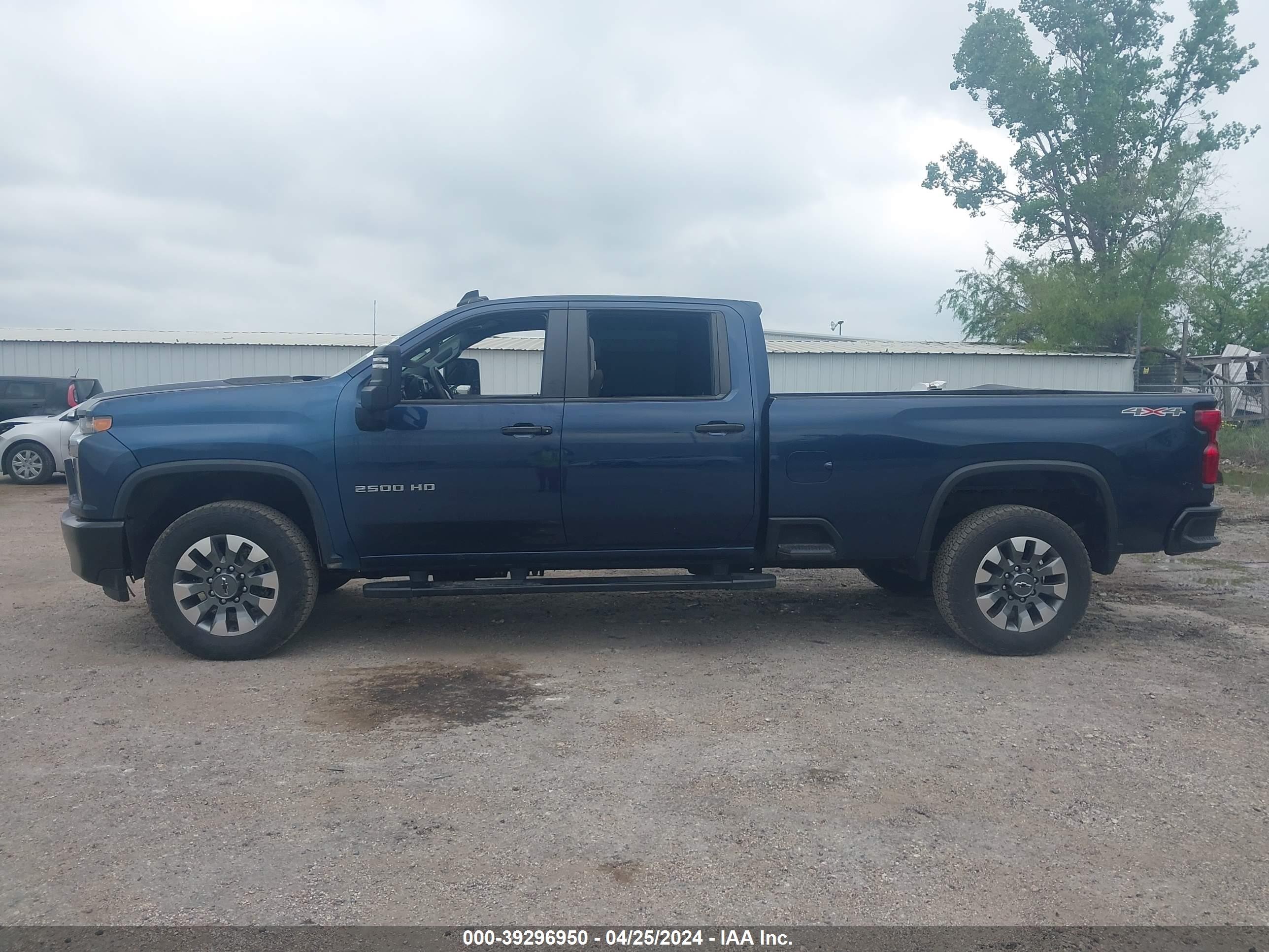 Photo 13 VIN: 1GC4YME78NF266524 - CHEVROLET SILVERADO 