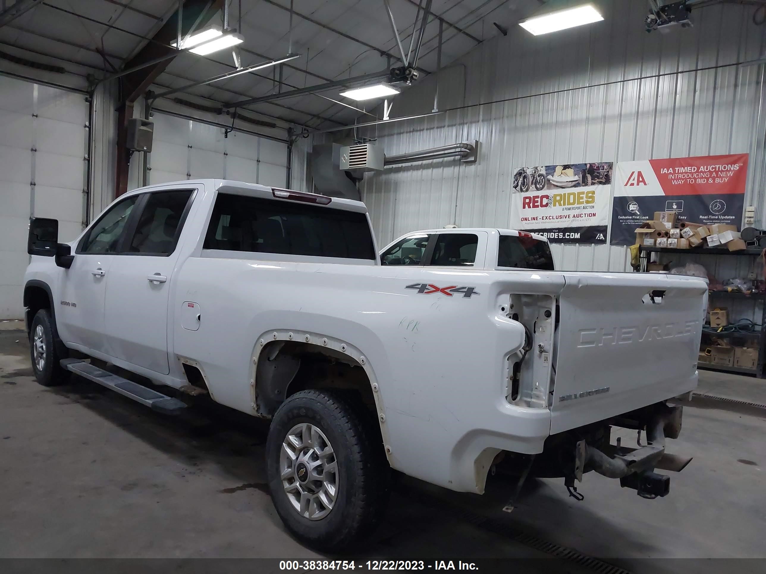 Photo 2 VIN: 1GC4YNE76PF179603 - CHEVROLET SILVERADO 