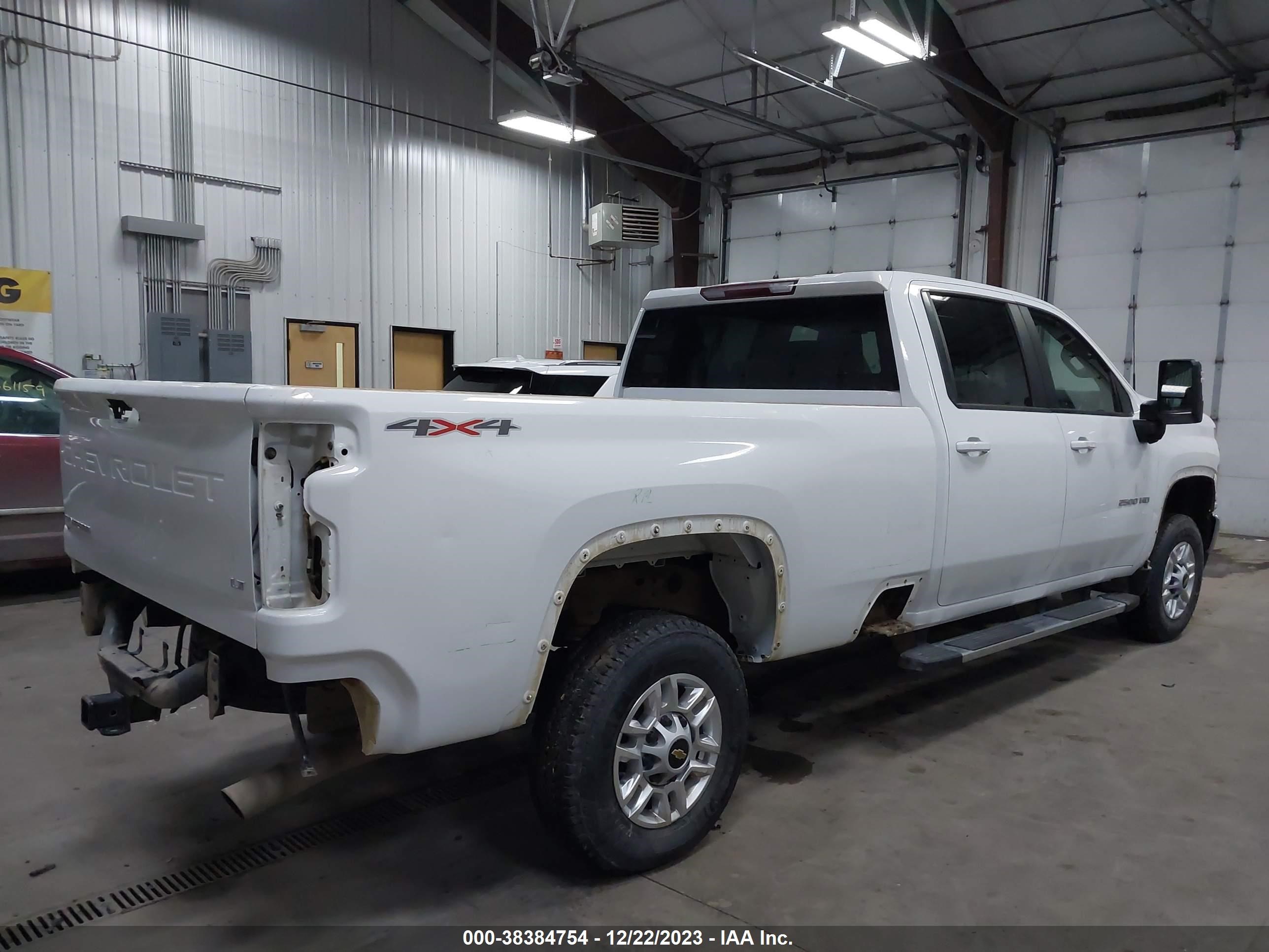 Photo 3 VIN: 1GC4YNE76PF179603 - CHEVROLET SILVERADO 