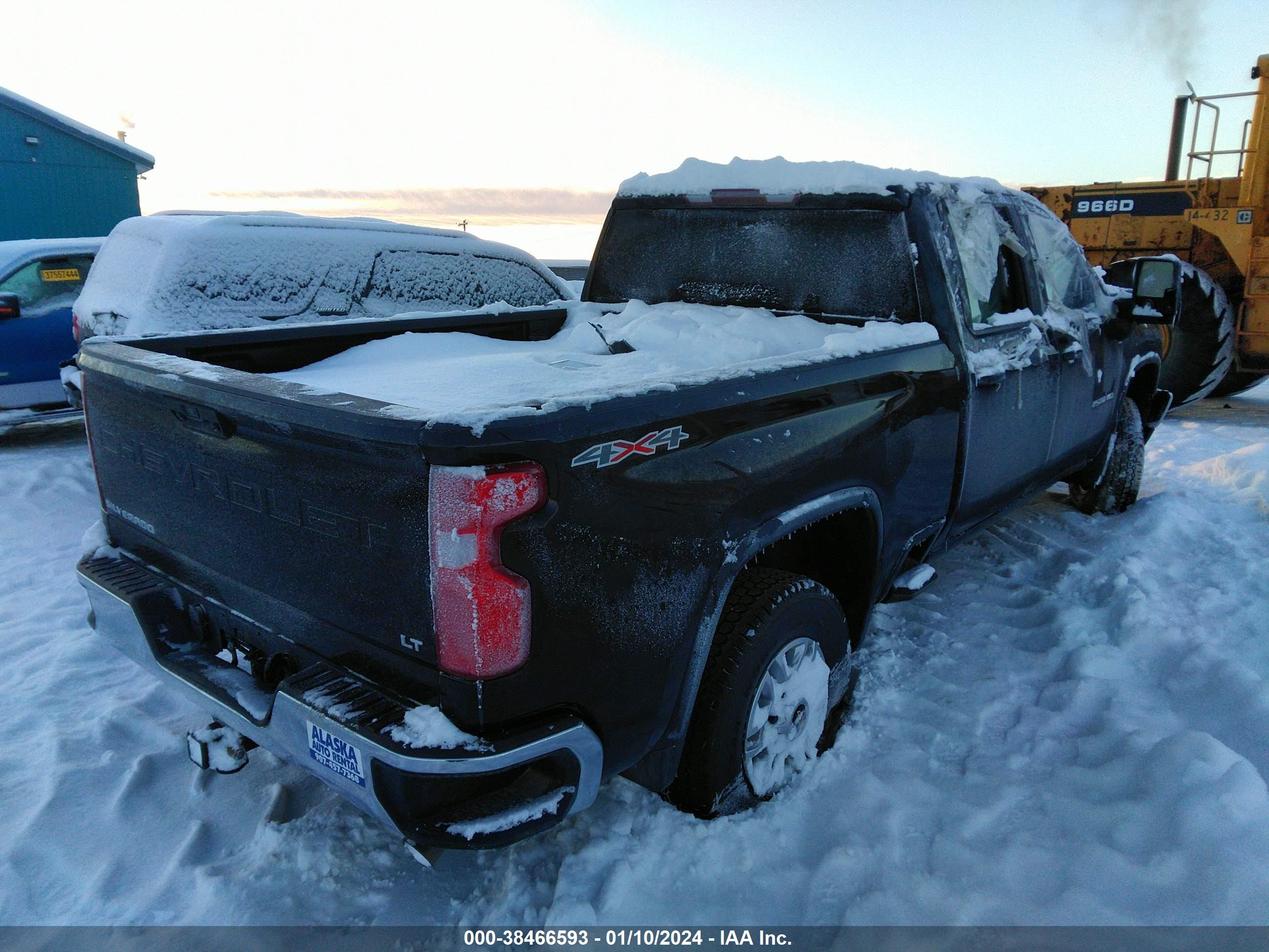 Photo 3 VIN: 1GC4YNE7XNF163336 - CHEVROLET SILVERADO 