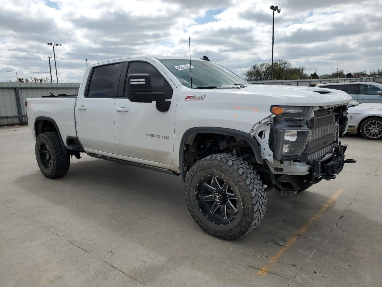 Photo 3 VIN: 1GC4YNEY0NF138616 - CHEVROLET SILVERADO 