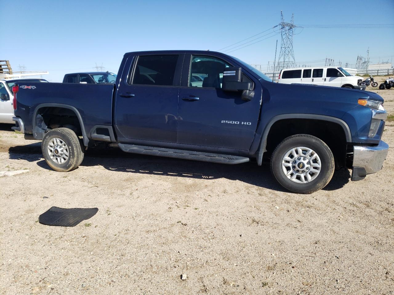 Photo 3 VIN: 1GC4YNEY8PF106970 - CHEVROLET SILVERADO 