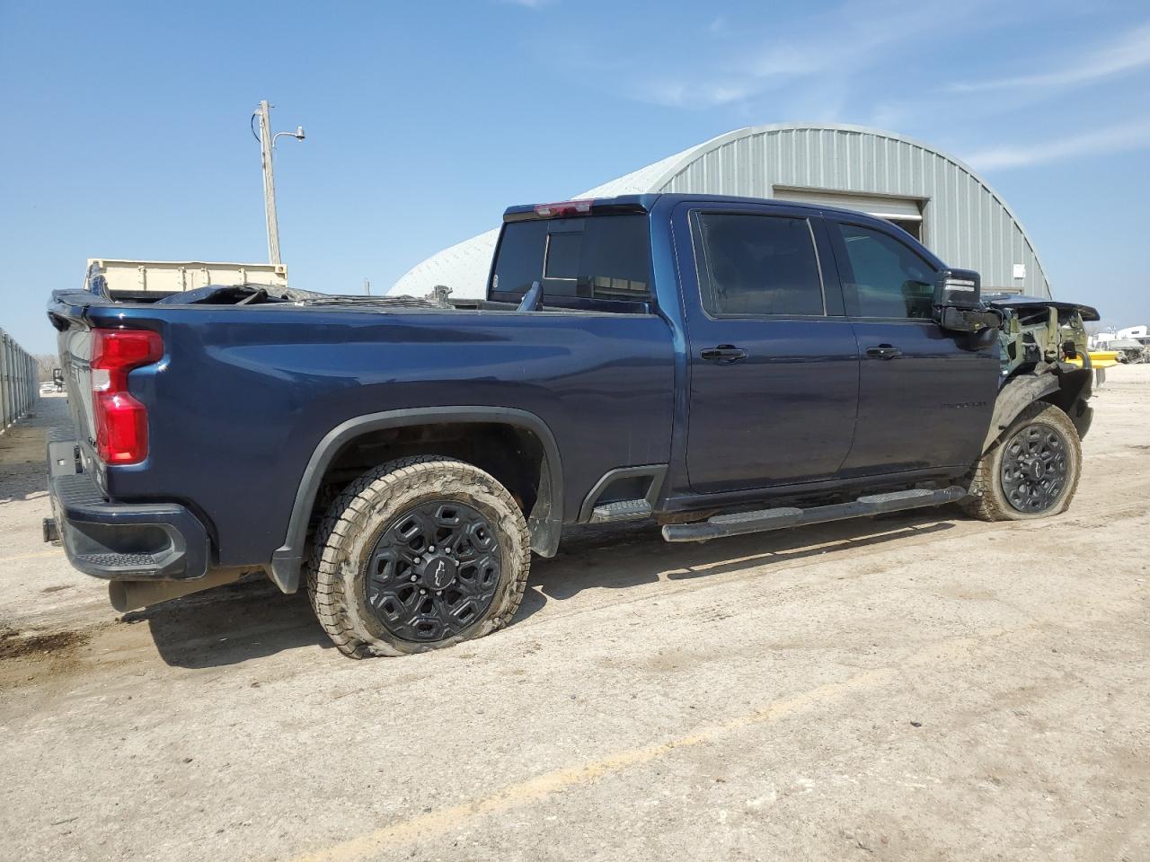 Photo 2 VIN: 1GC4YPEY6NF345734 - CHEVROLET SILVERADO 