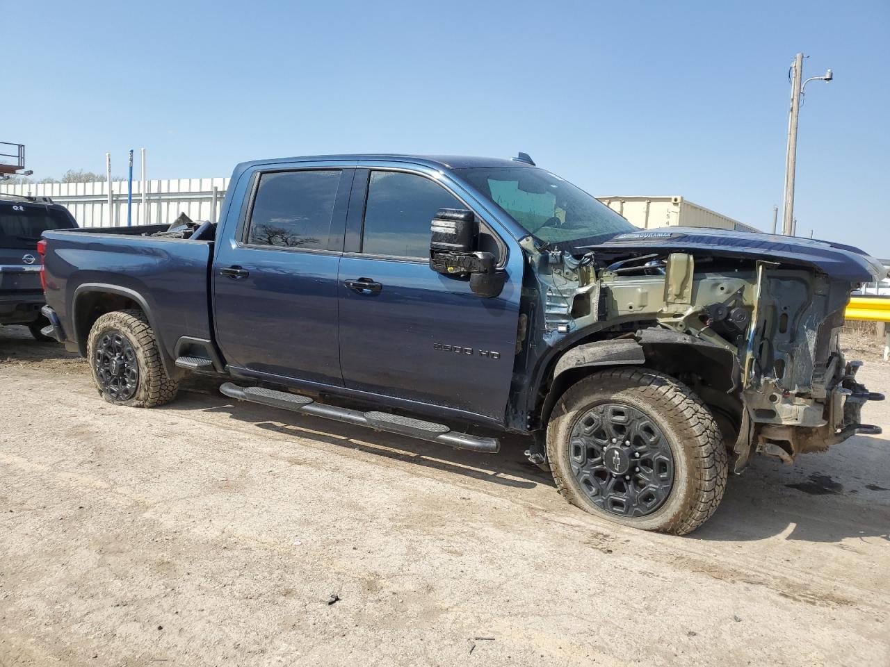 Photo 3 VIN: 1GC4YPEY6NF345734 - CHEVROLET SILVERADO 