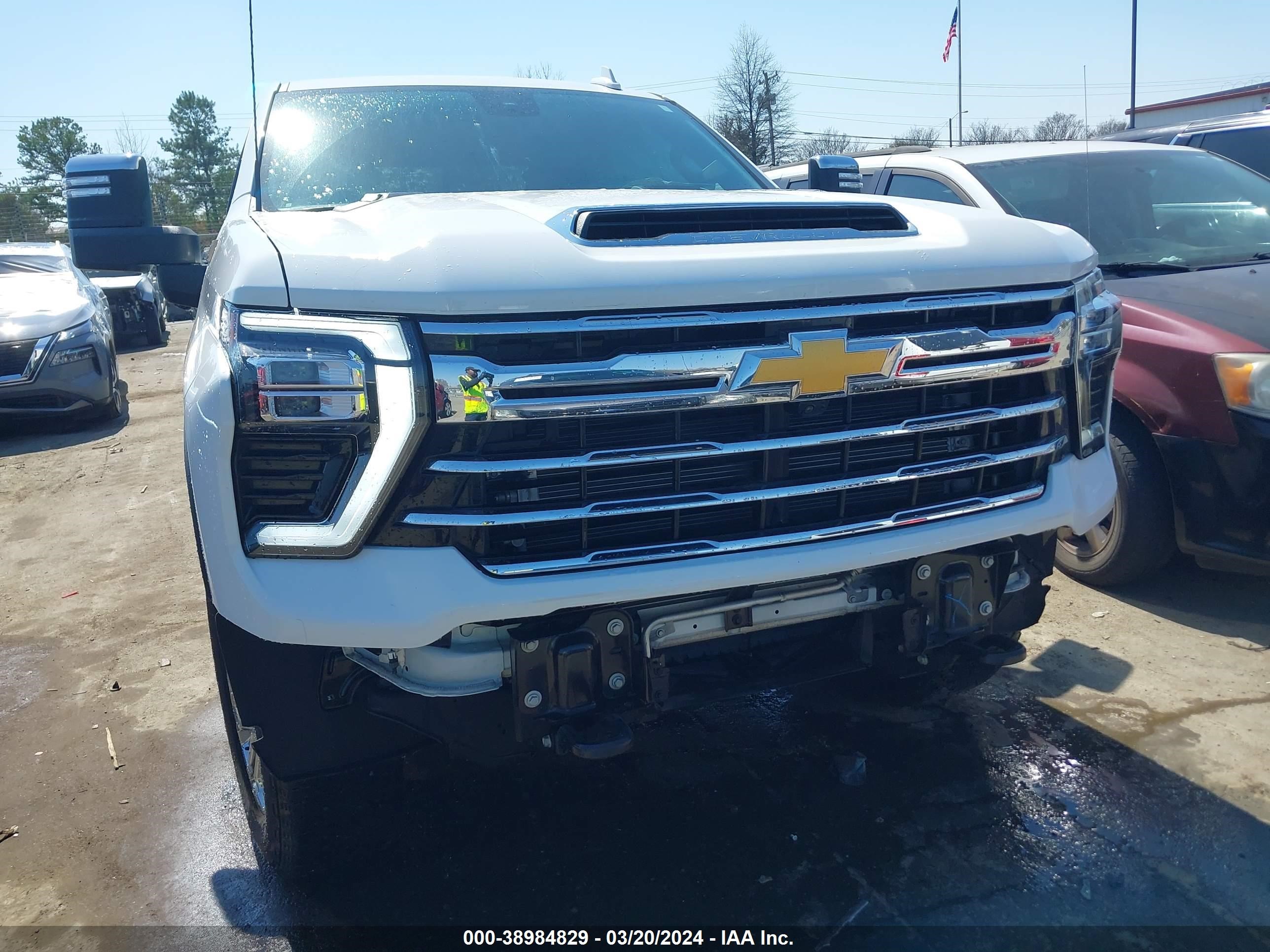 Photo 15 VIN: 1GC4YPEY6RF142607 - CHEVROLET SILVERADO 