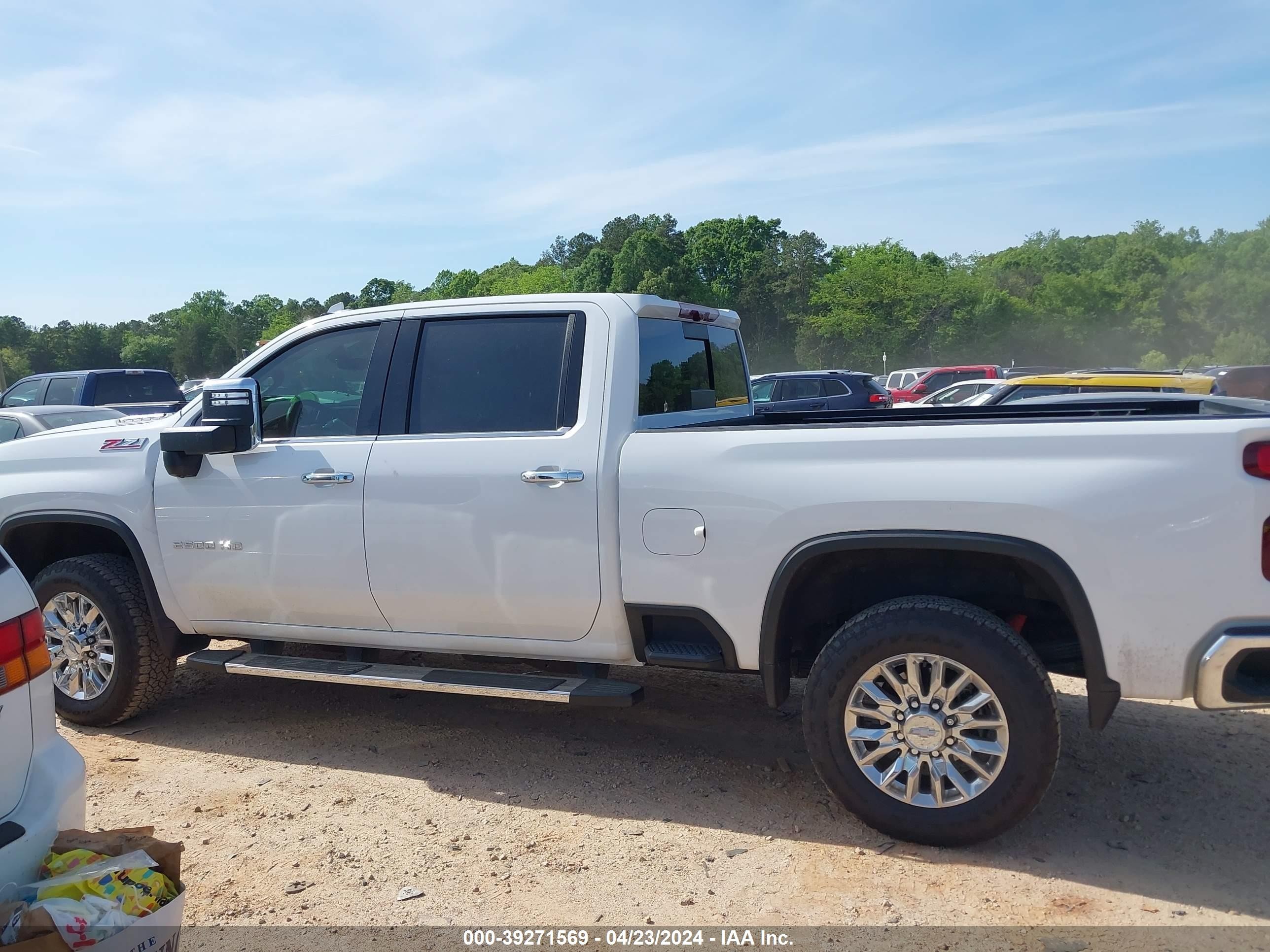 Photo 13 VIN: 1GC4YPEY8NF341345 - CHEVROLET SILVERADO 