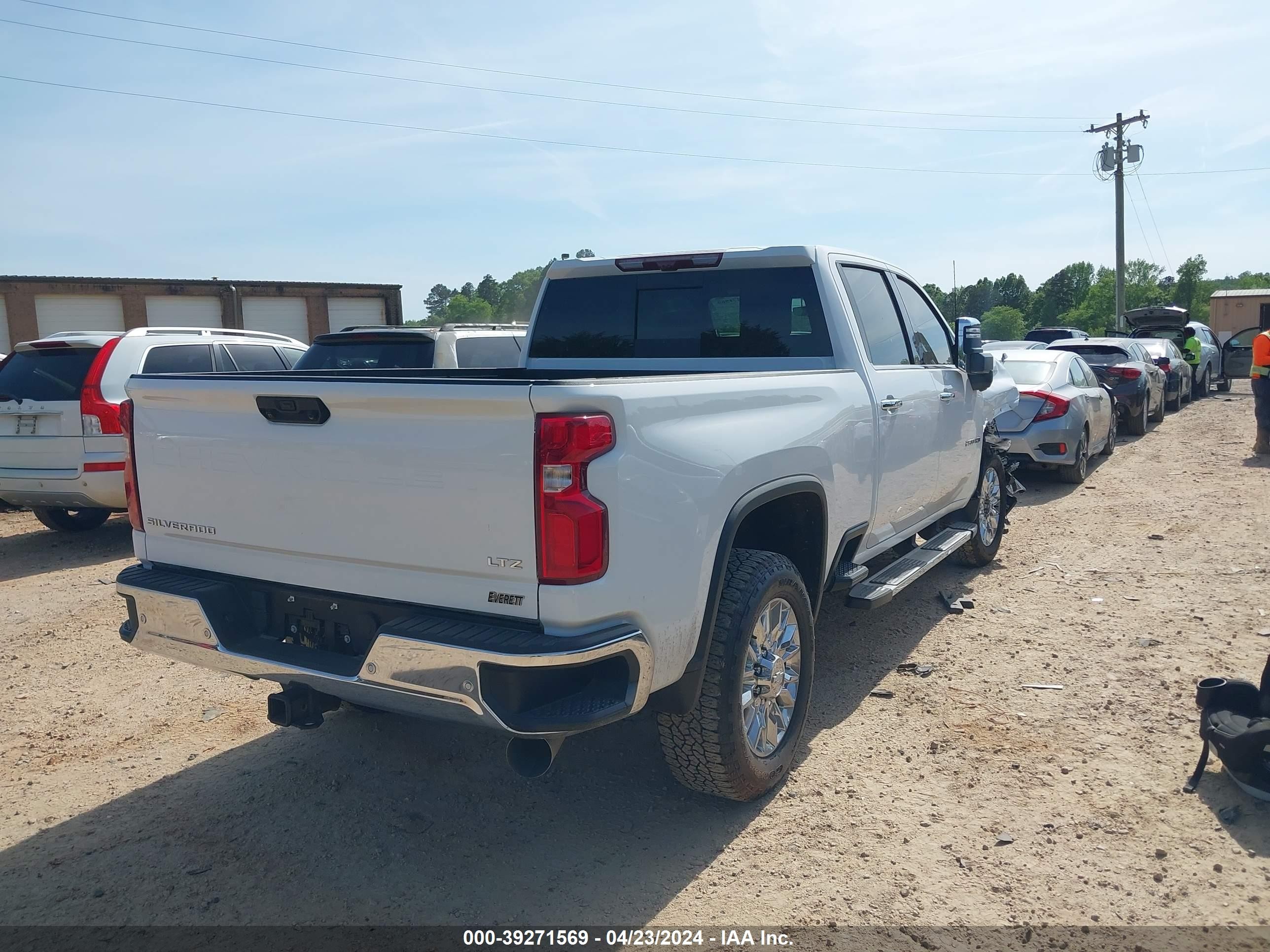 Photo 3 VIN: 1GC4YPEY8NF341345 - CHEVROLET SILVERADO 