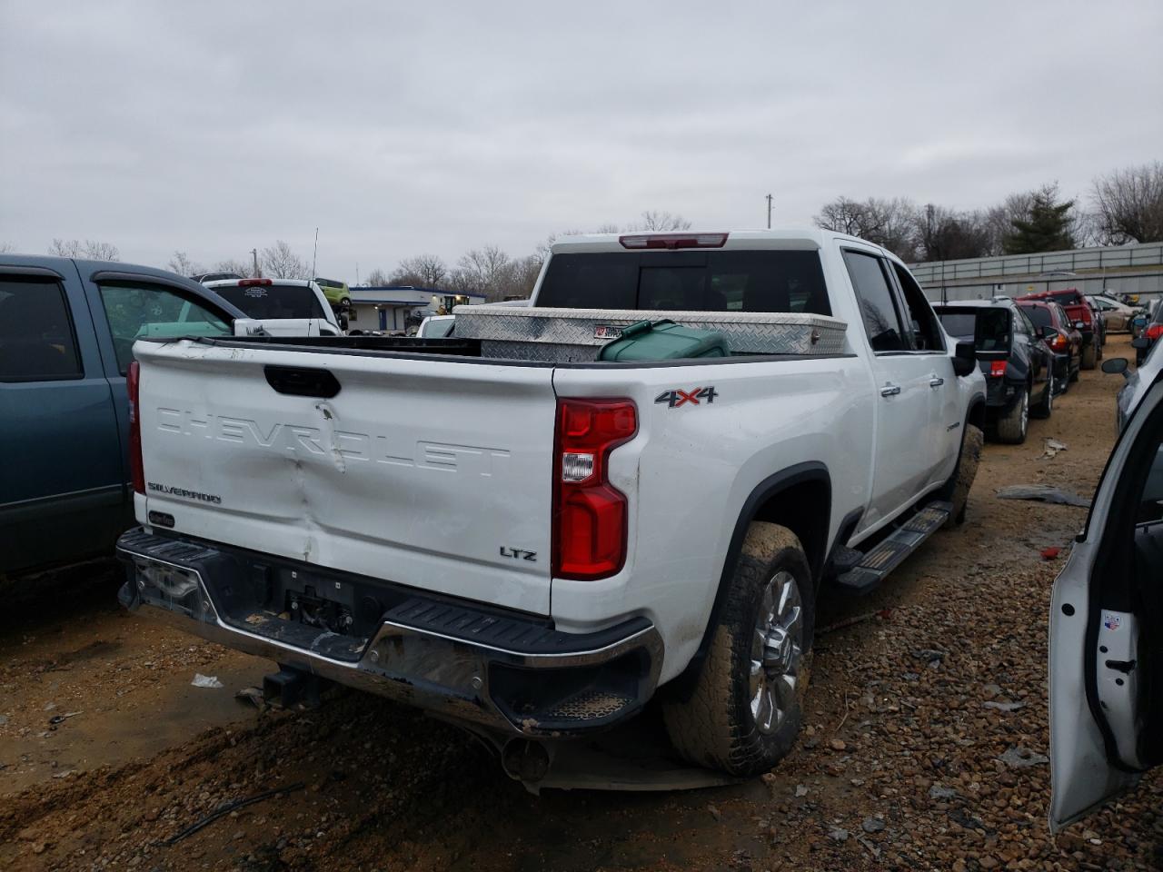 Photo 2 VIN: 1GC4YPEY9NF358414 - CHEVROLET SILVERADO 