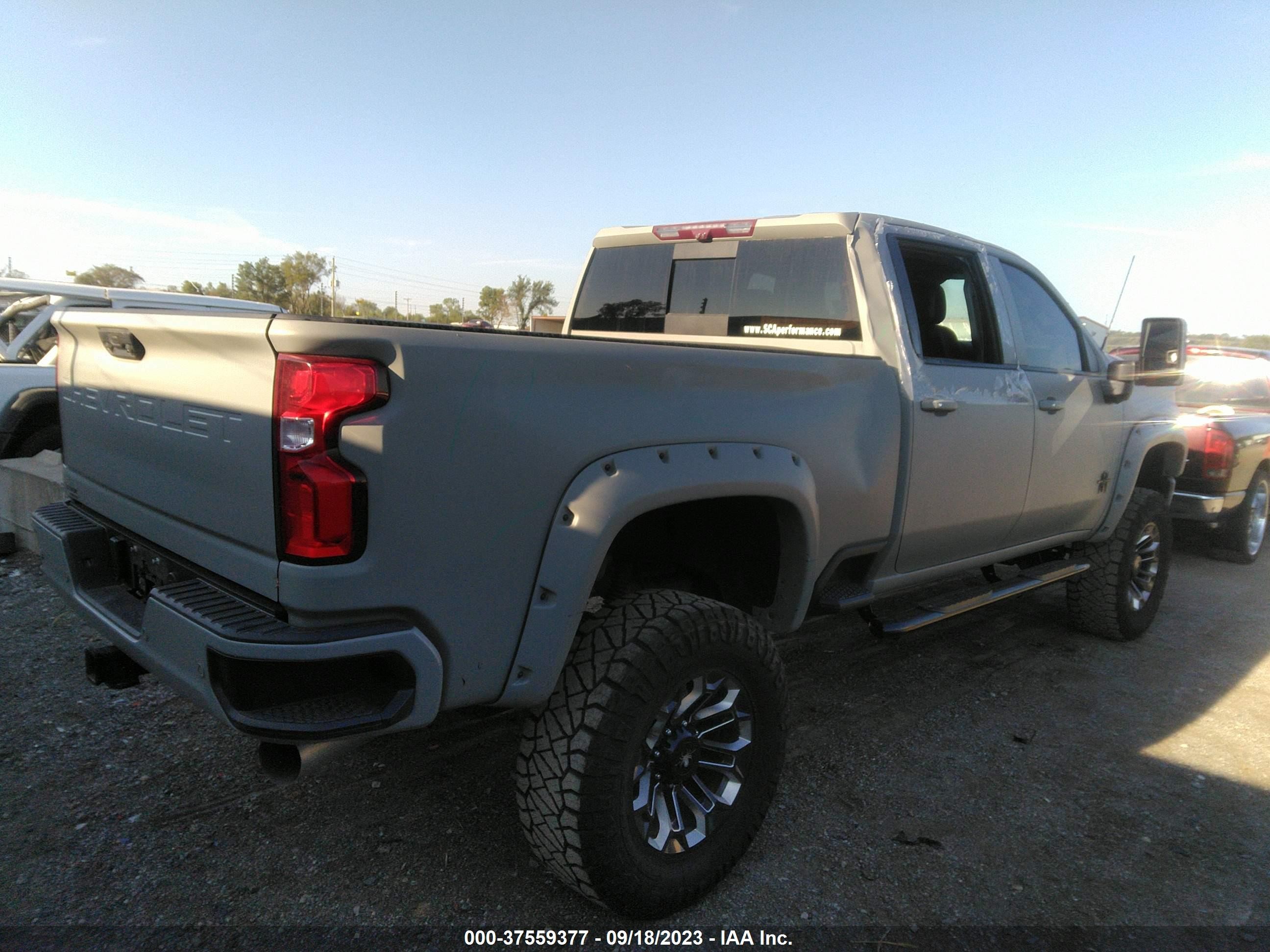 Photo 3 VIN: 1GC4YPEYXLF238585 - CHEVROLET SILVERADO 