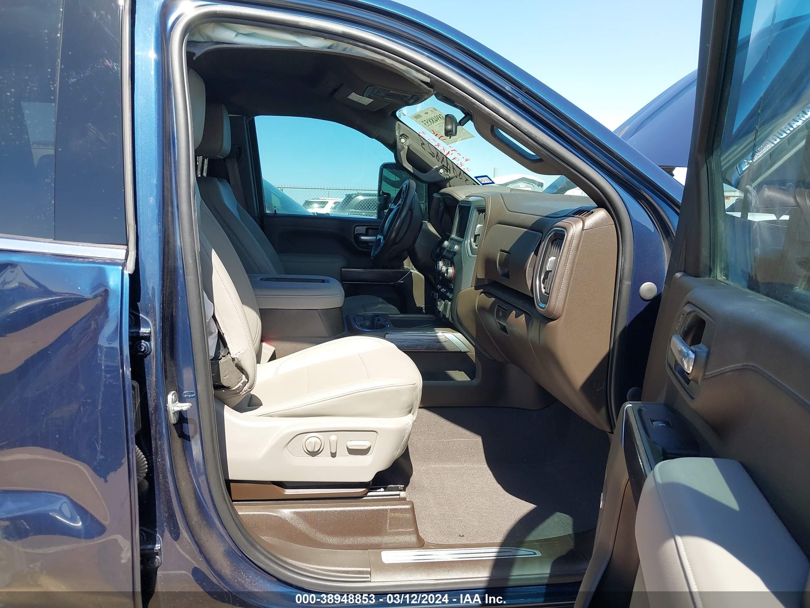 Photo 6 VIN: 1GC4YPEYXMF136673 - CHEVROLET SILVERADO 