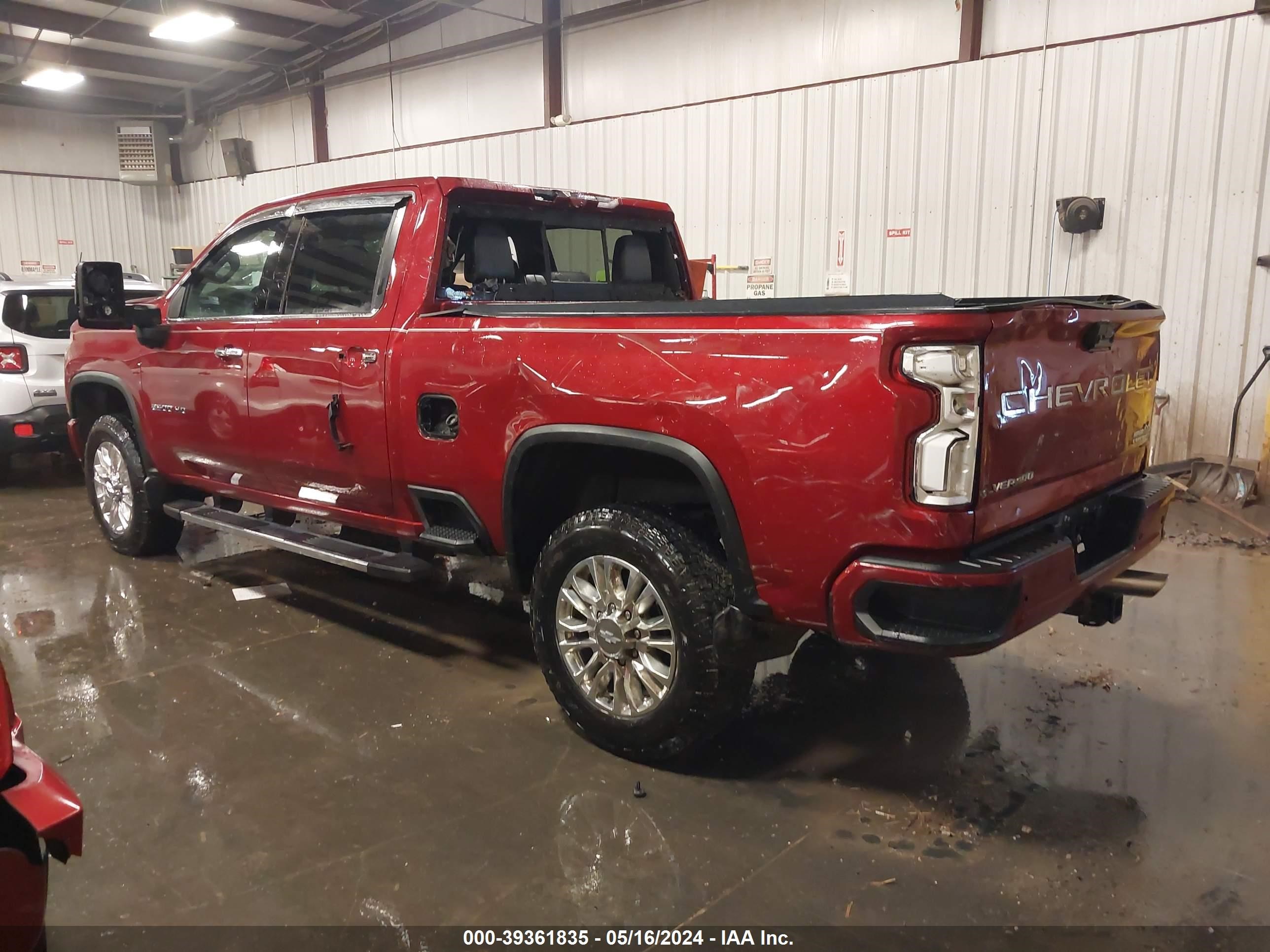 Photo 2 VIN: 1GC4YRE71LF146817 - CHEVROLET SILVERADO 