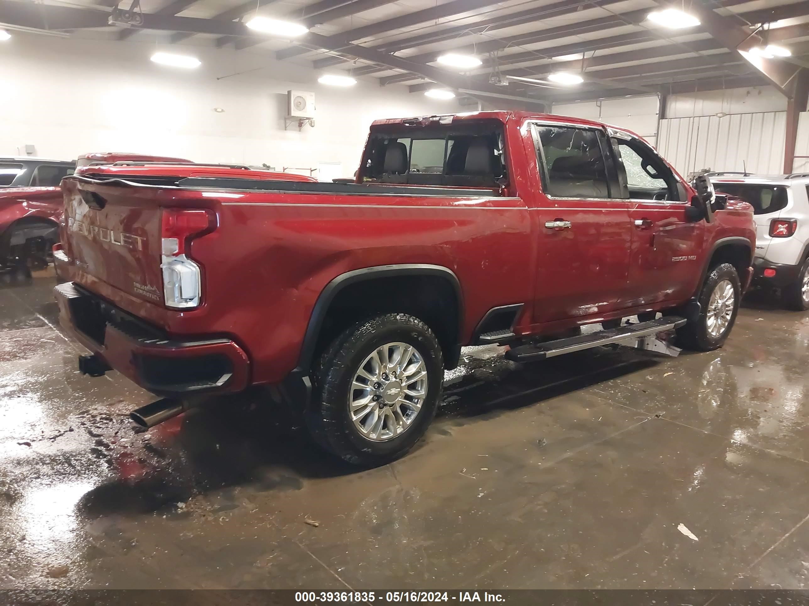 Photo 3 VIN: 1GC4YRE71LF146817 - CHEVROLET SILVERADO 