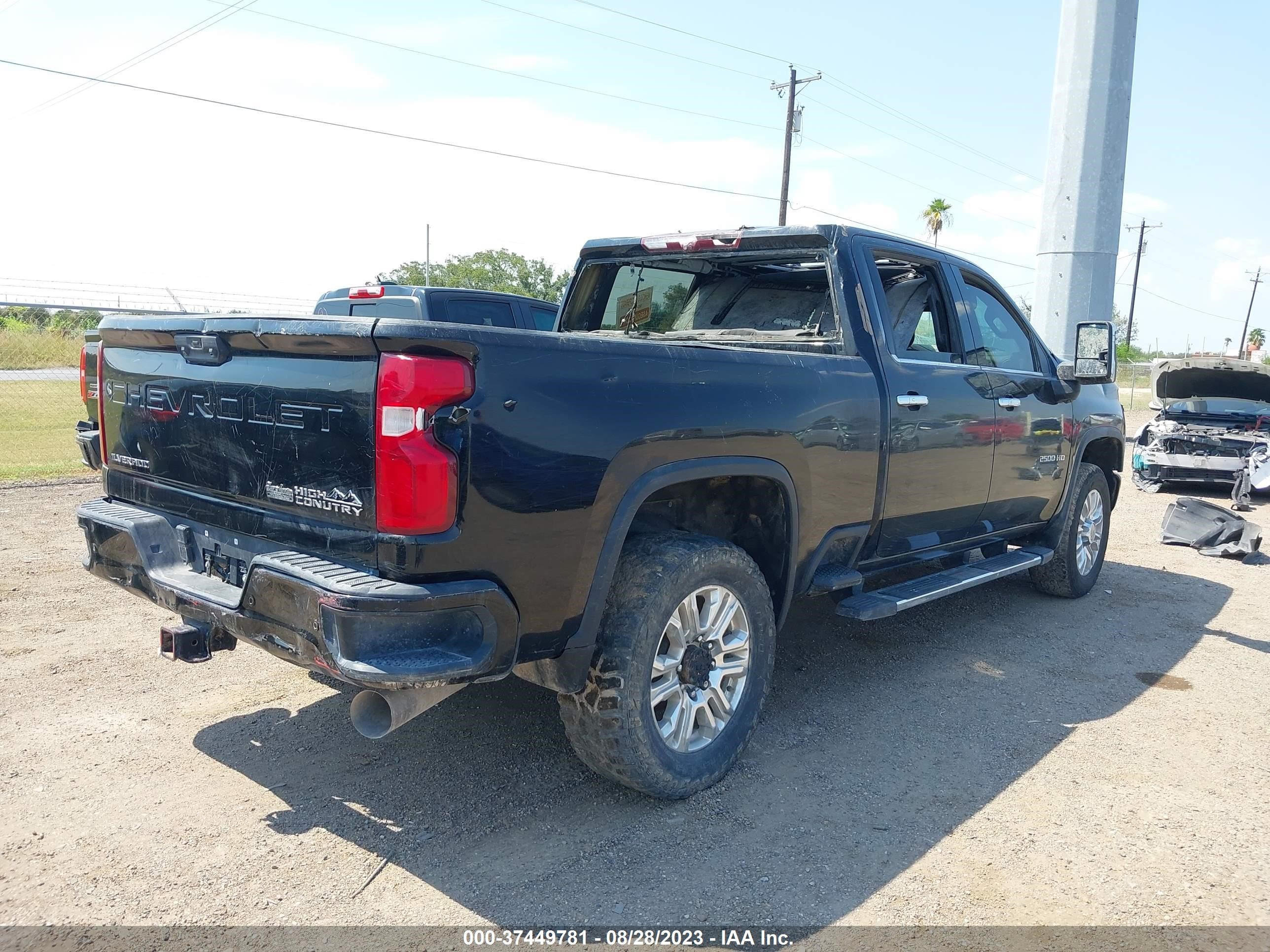 Photo 2 VIN: 1GC4YREY3LF158802 - CHEVROLET SILVERADO 