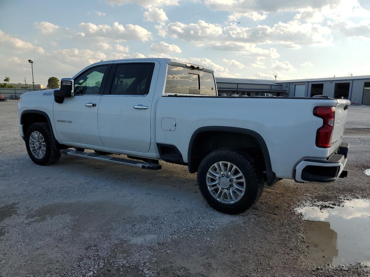 Photo 1 VIN: 1GC4YREY5MF170757 - CHEVROLET SILVERADO 