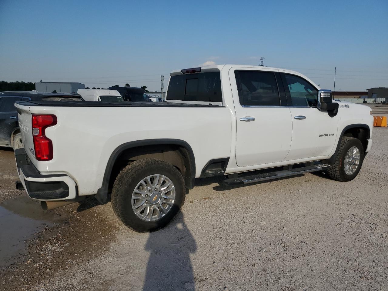 Photo 2 VIN: 1GC4YREY5MF170757 - CHEVROLET SILVERADO 