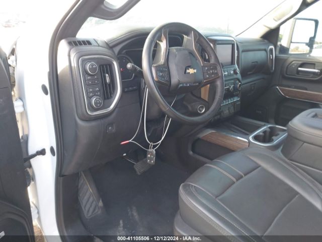 Photo 6 VIN: 1GC4YREY5NF267765 - CHEVROLET SILVERADO HD 