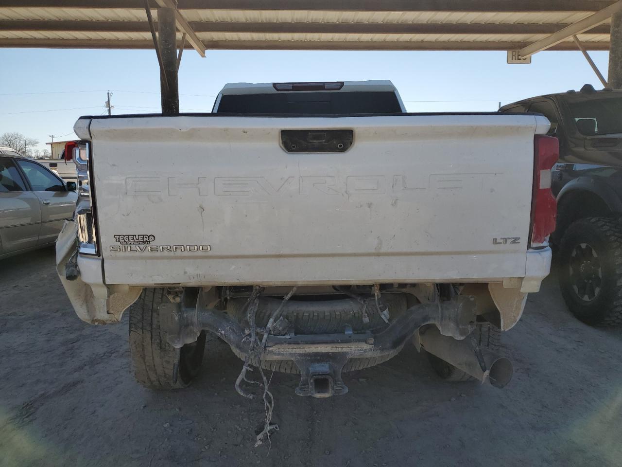 Photo 5 VIN: 1GC4YUEY2NF150986 - CHEVROLET SILVERADO 