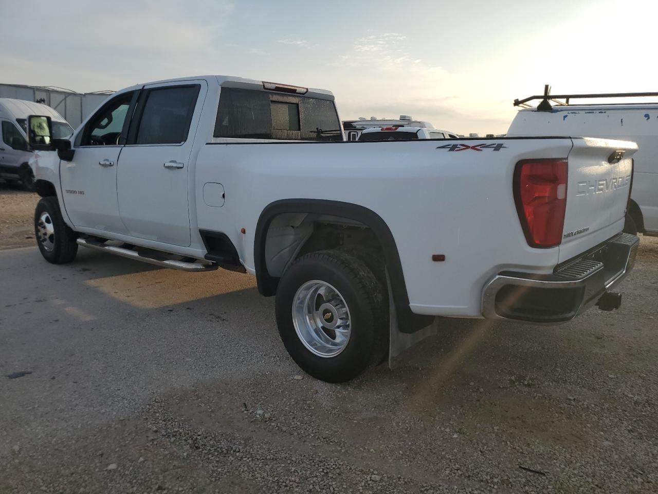 Photo 1 VIN: 1GC4YUEY6NF115898 - CHEVROLET SILVERADO 