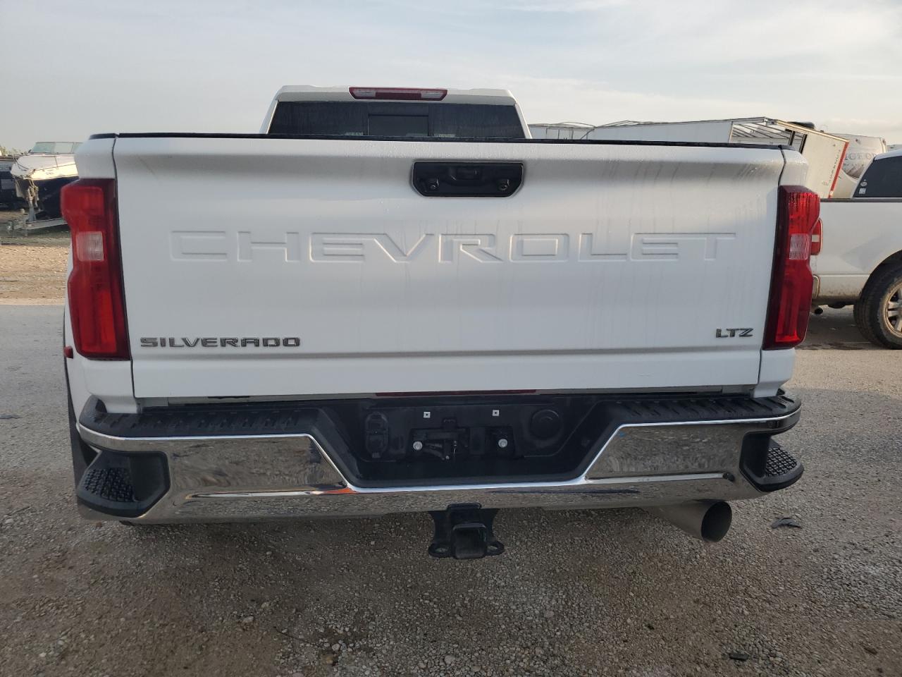 Photo 5 VIN: 1GC4YUEY6NF115898 - CHEVROLET SILVERADO 