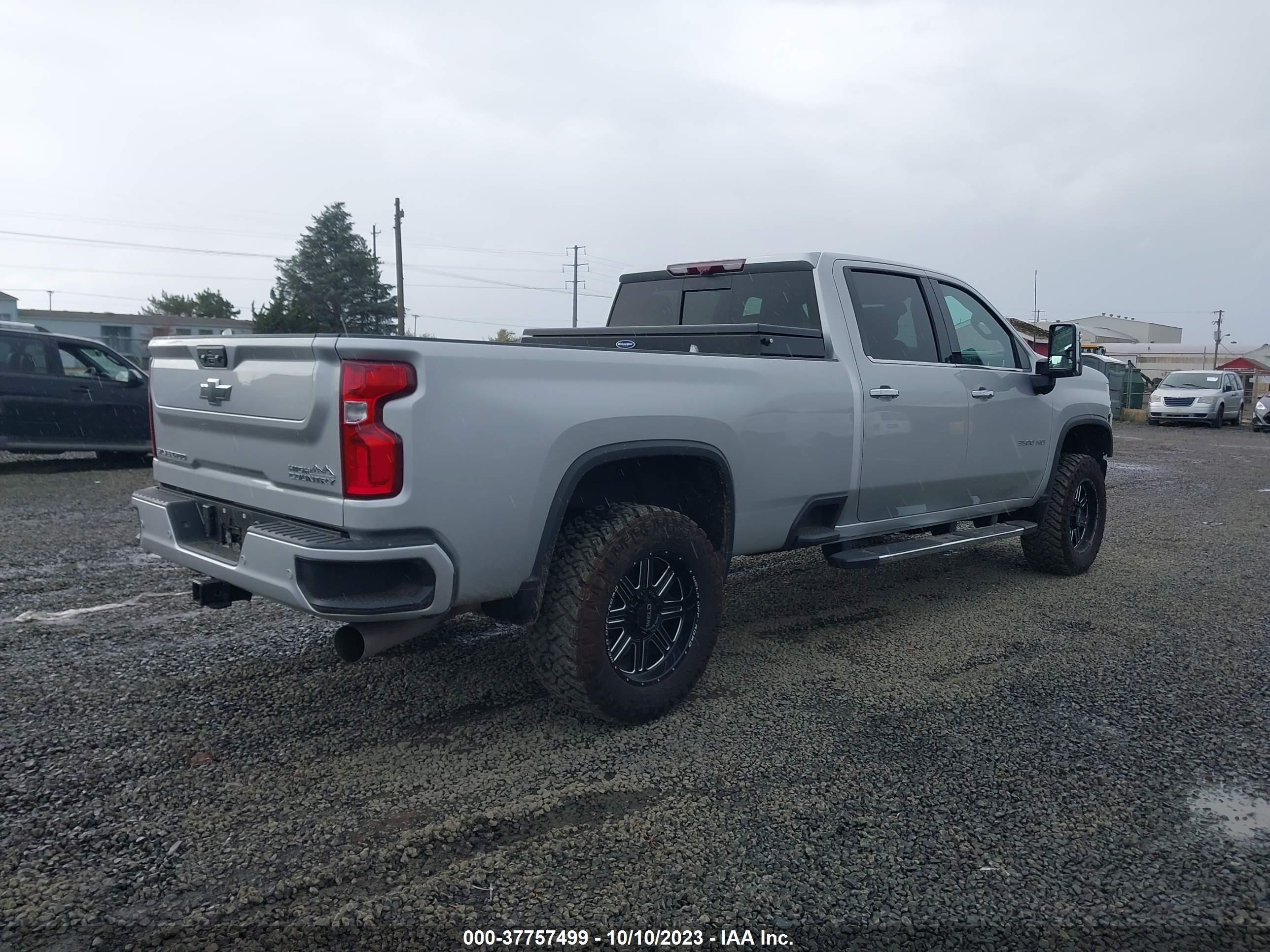 Photo 3 VIN: 1GC4YVEY2NF305901 - CHEVROLET SILVERADO 