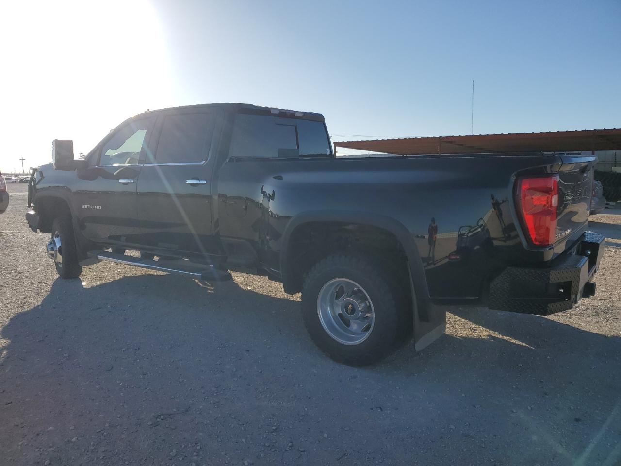 Photo 1 VIN: 1GC4YVEY5NF142533 - CHEVROLET SILVERADO 