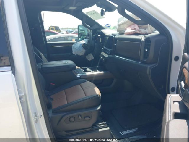 Photo 6 VIN: 1GC4YVEY6RF146788 - CHEVROLET SILVERADO 3500HD 