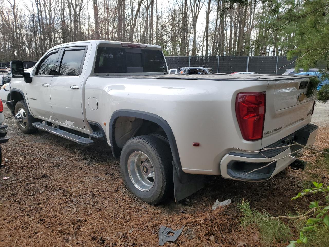 Photo 1 VIN: 1GC4YVEY9NF277496 - CHEVROLET SILVERADO 