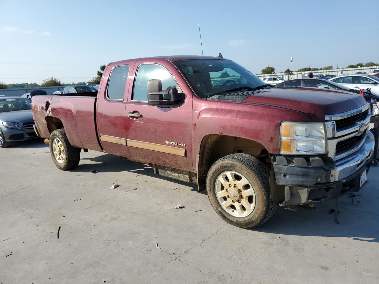 Photo 3 VIN: 1GC5K0C85DZ411400 - CHEVROLET SILVERADO 