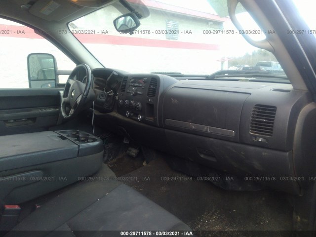 Photo 4 VIN: 1GC5KXBG7AZ212748 - CHEVROLET SILVERADO 2500HD 