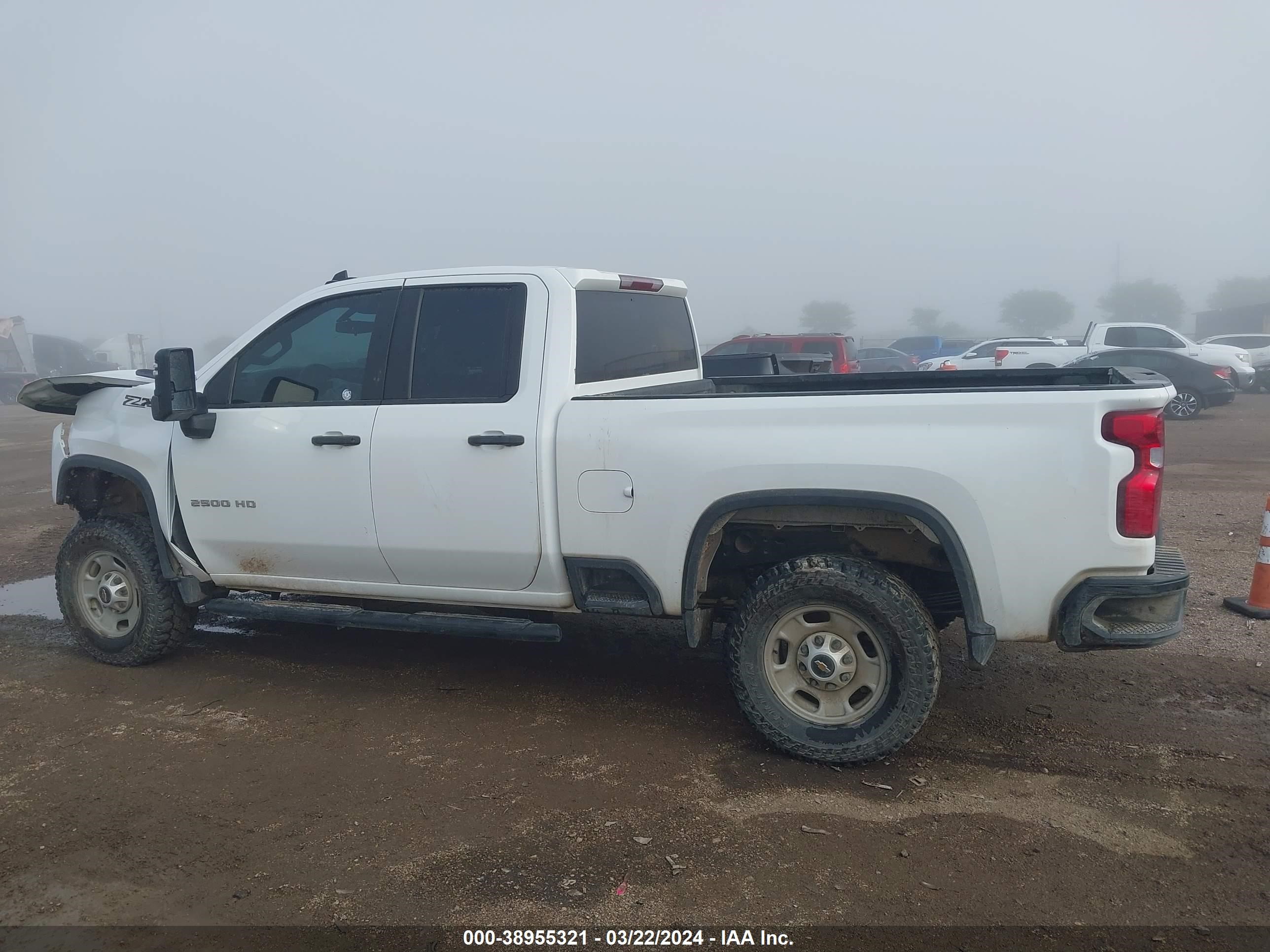 Photo 14 VIN: 1GC5YLE72PF120167 - CHEVROLET SILVERADO 