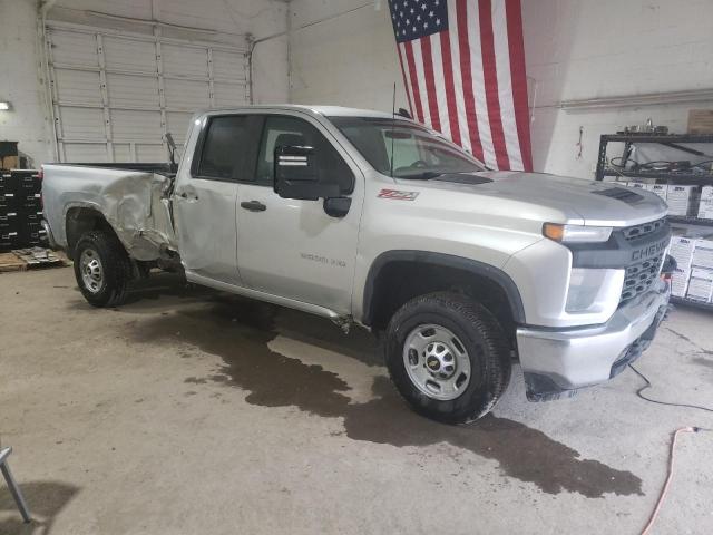 Photo 3 VIN: 1GC5YLE7XLF229146 - CHEVROLET SILVERADO 