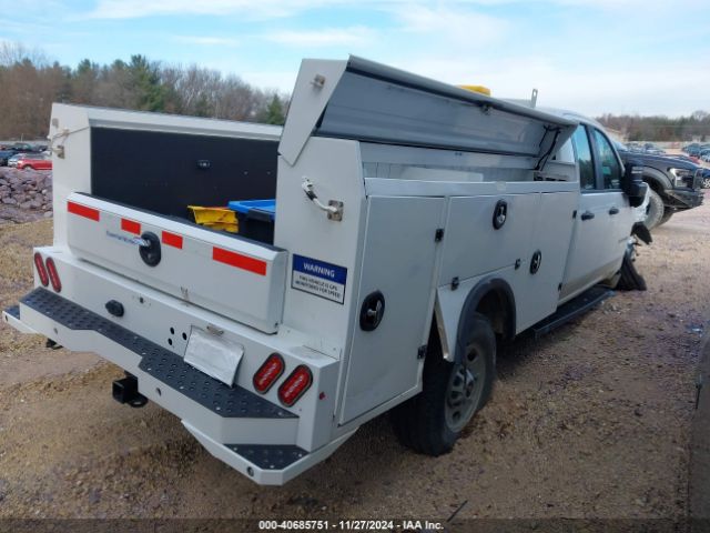 Photo 3 VIN: 1GC5YLEY5PF219946 - CHEVROLET SILVERADO HD 