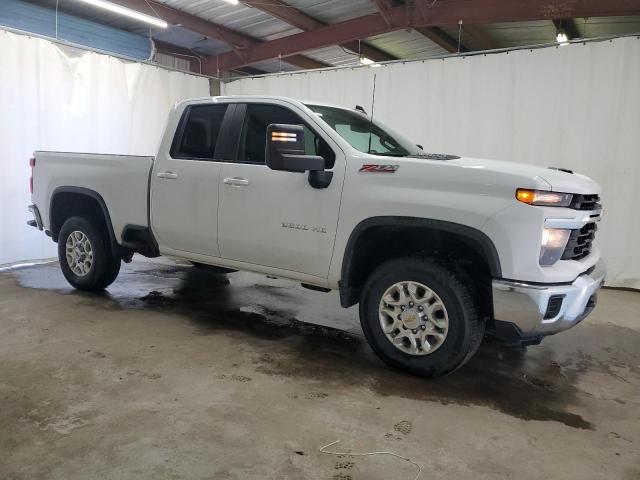 Photo 3 VIN: 1GC5YNE73RF113100 - CHEVROLET SILVERADO 