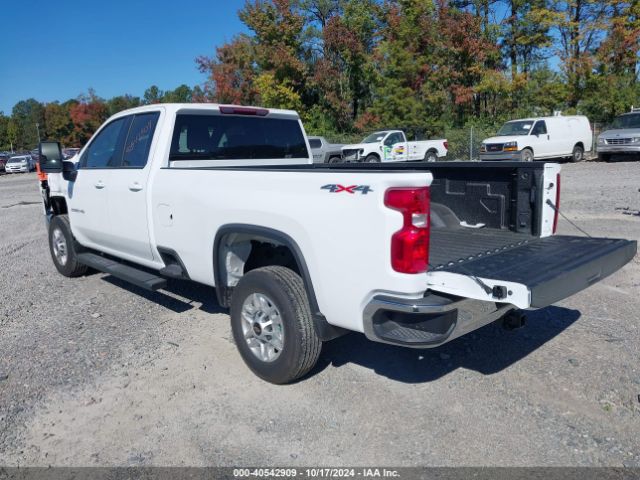 Photo 2 VIN: 1GC5YNE75RF387818 - CHEVROLET SILVERADO HD 